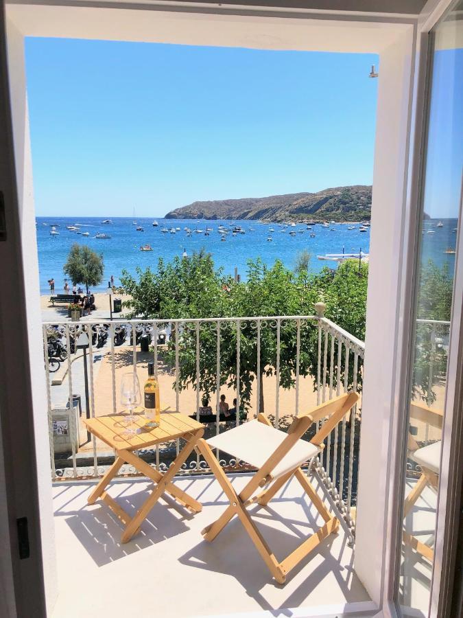 Beachfront Suite In Cadaques Center Ngoại thất bức ảnh