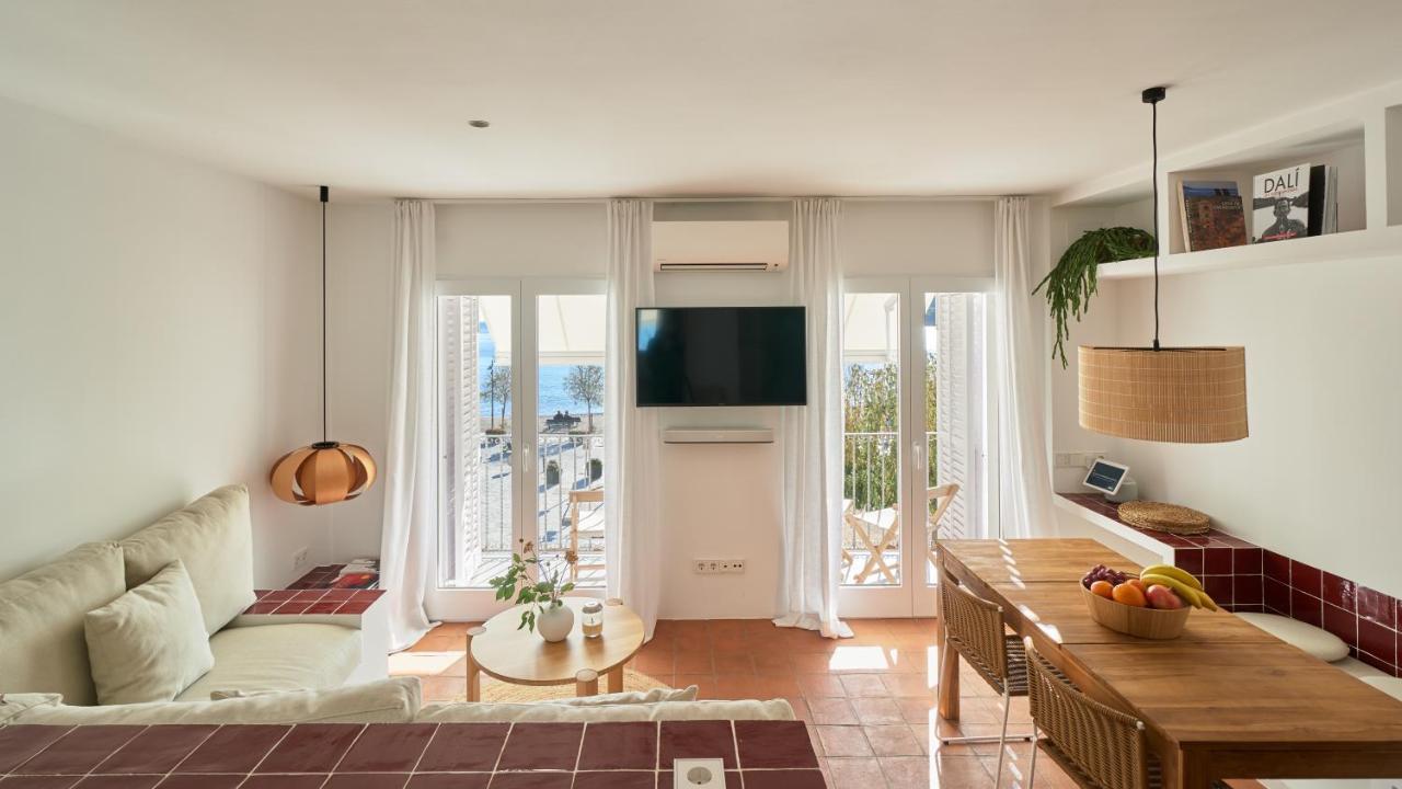 Beachfront Suite In Cadaques Center Ngoại thất bức ảnh