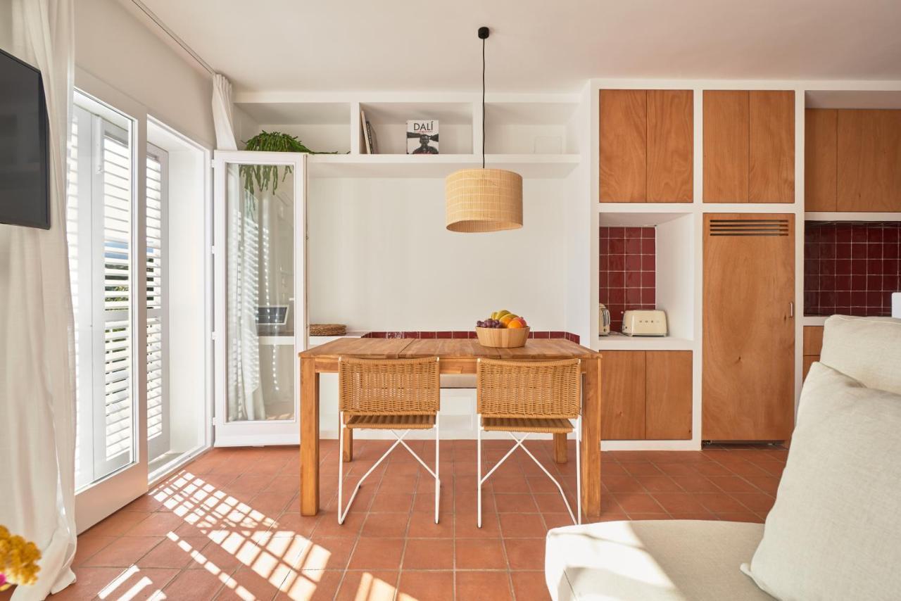 Beachfront Suite In Cadaques Center Ngoại thất bức ảnh