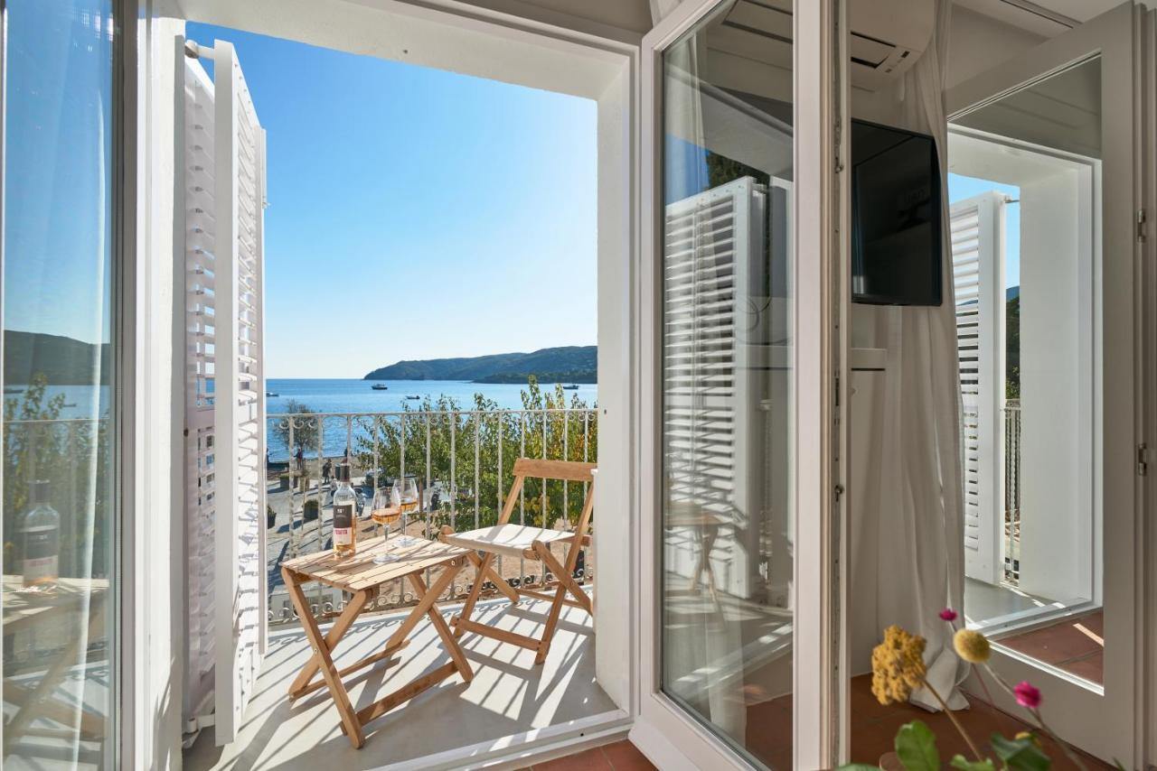 Beachfront Suite In Cadaques Center Ngoại thất bức ảnh